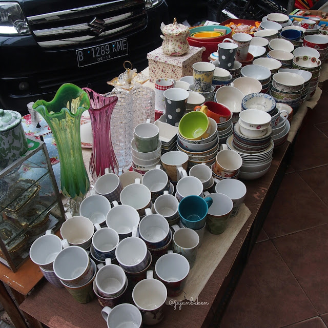 table-ware-at-mayestik-market-jakarta2