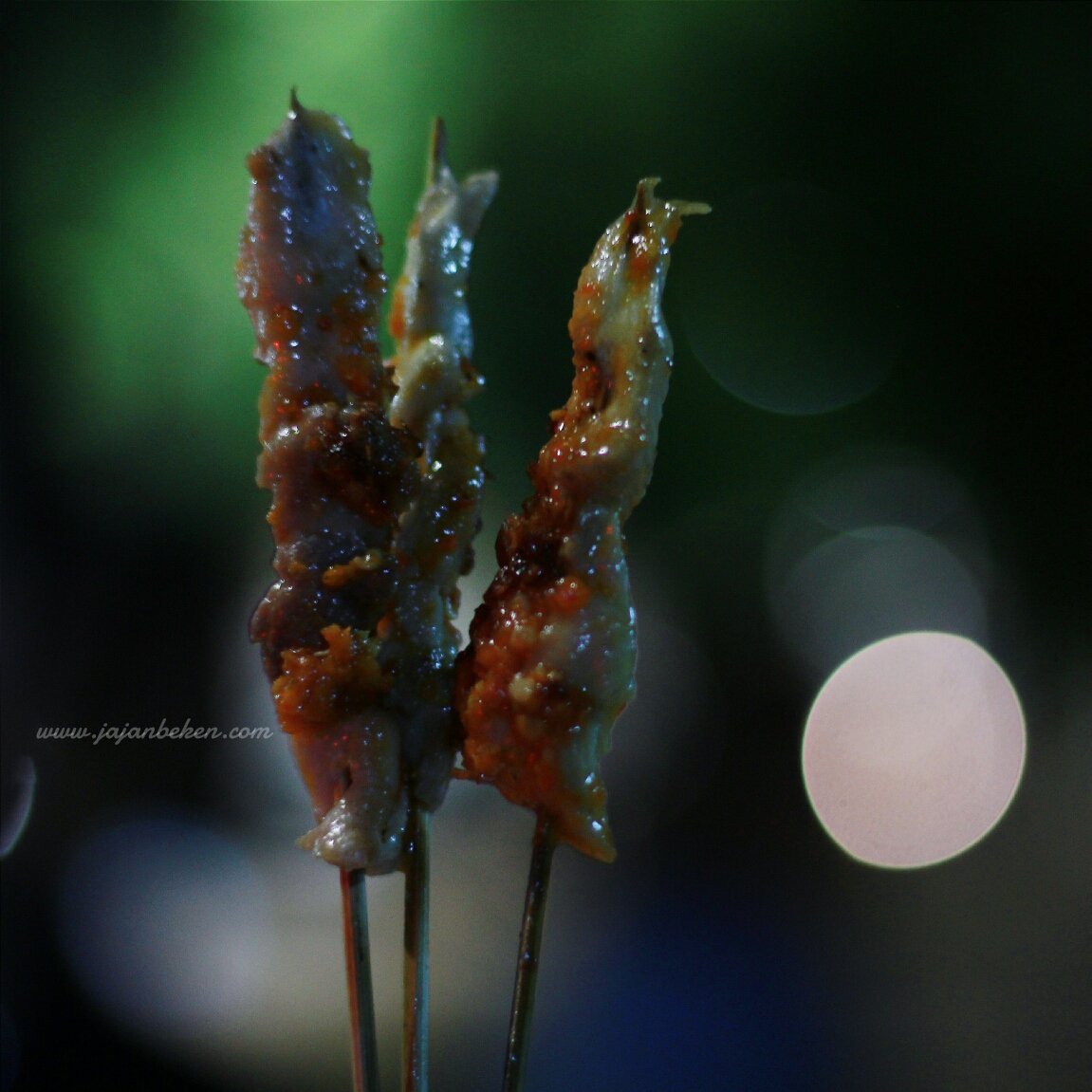 Jajan beken - sate taichan