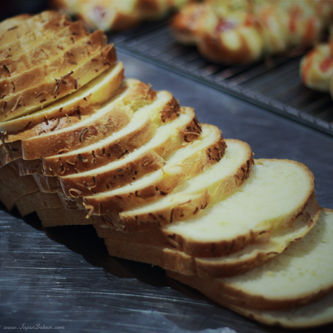 jajan beken - japanese bread