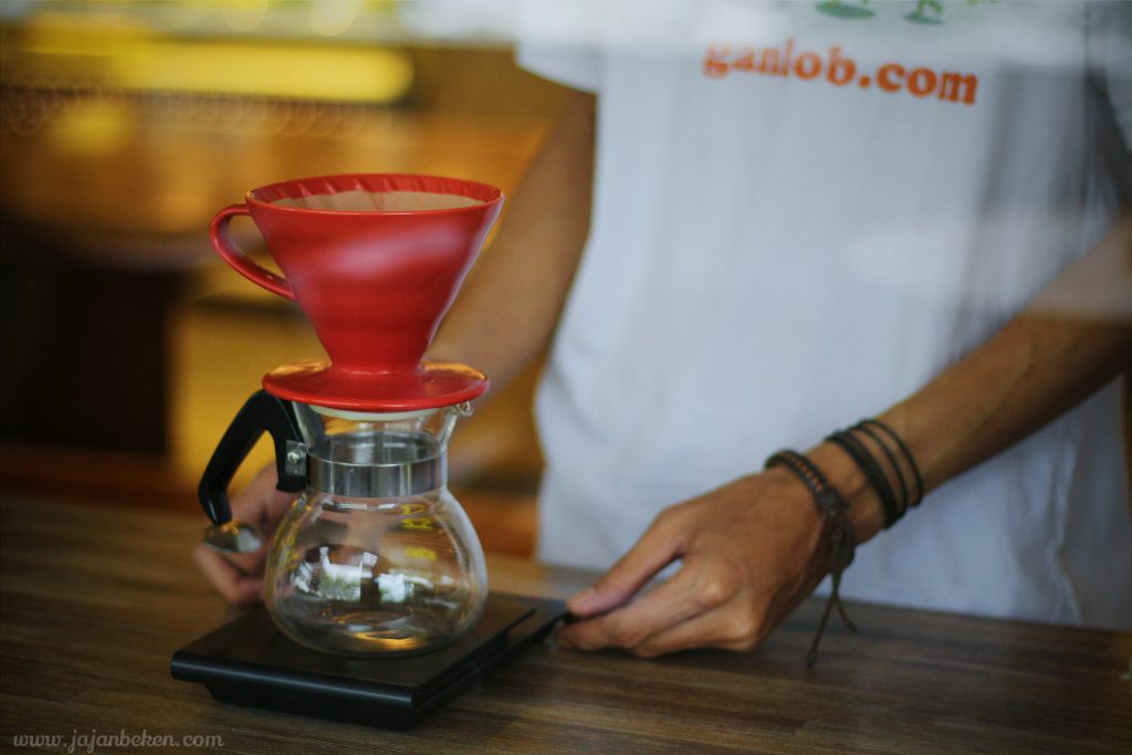 jajan beken homebrew coffee alam sutera