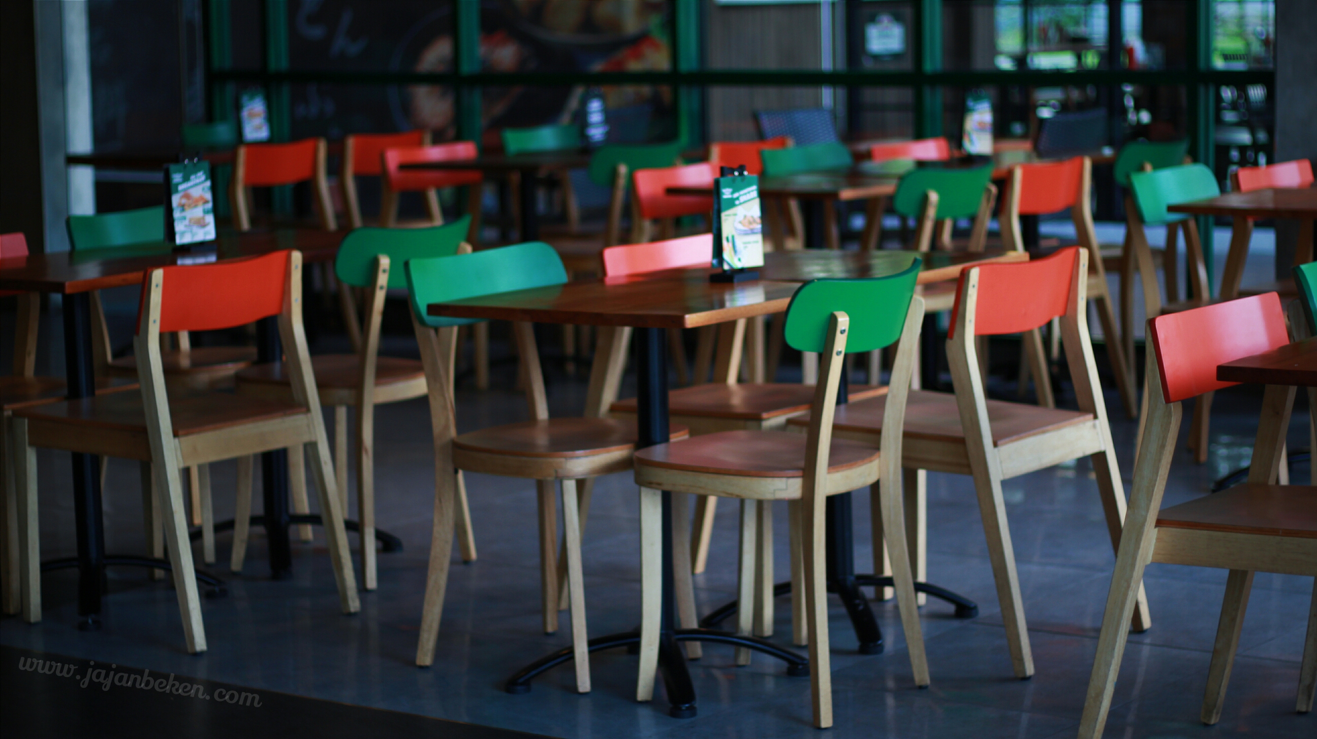 jajanbeken wingstop kota harapan indah bekasi