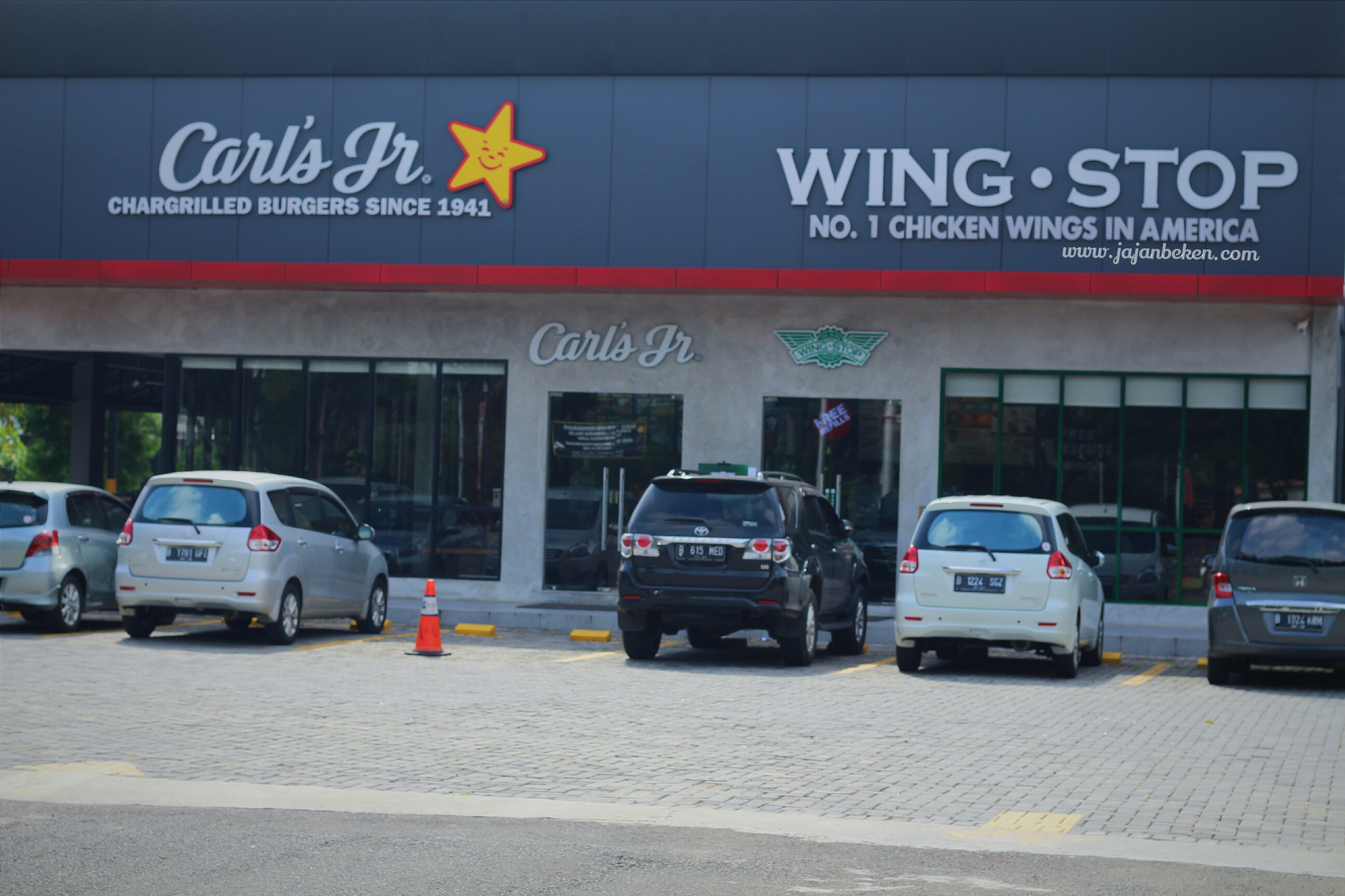 jajanbeken wingstop harapan indah