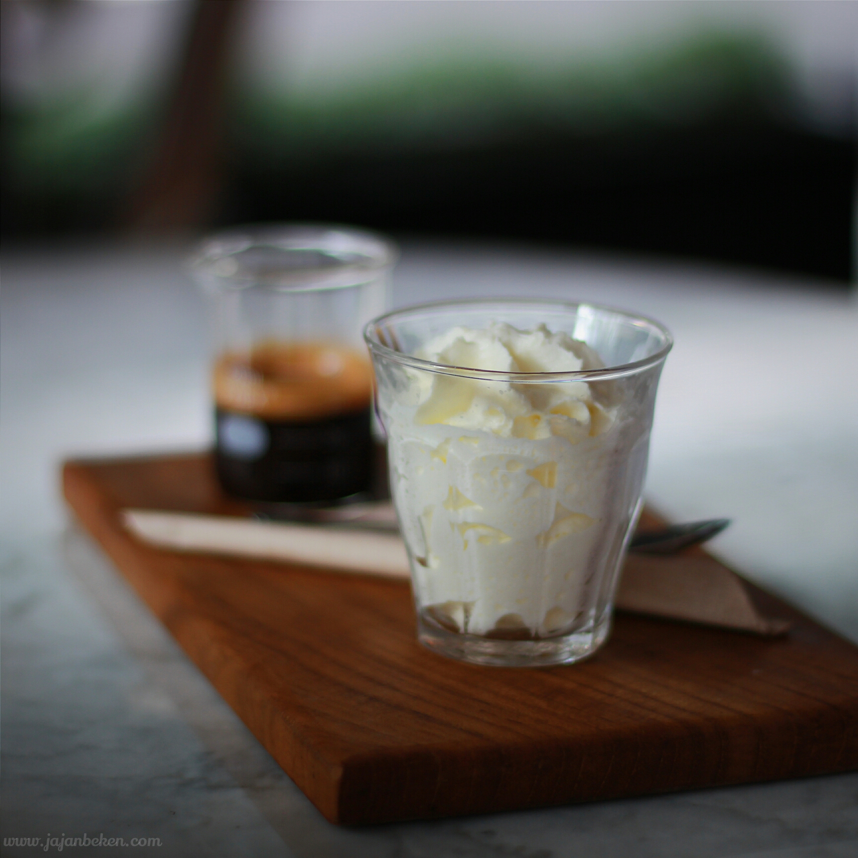 jajanbeken keren coffee landmark pluit