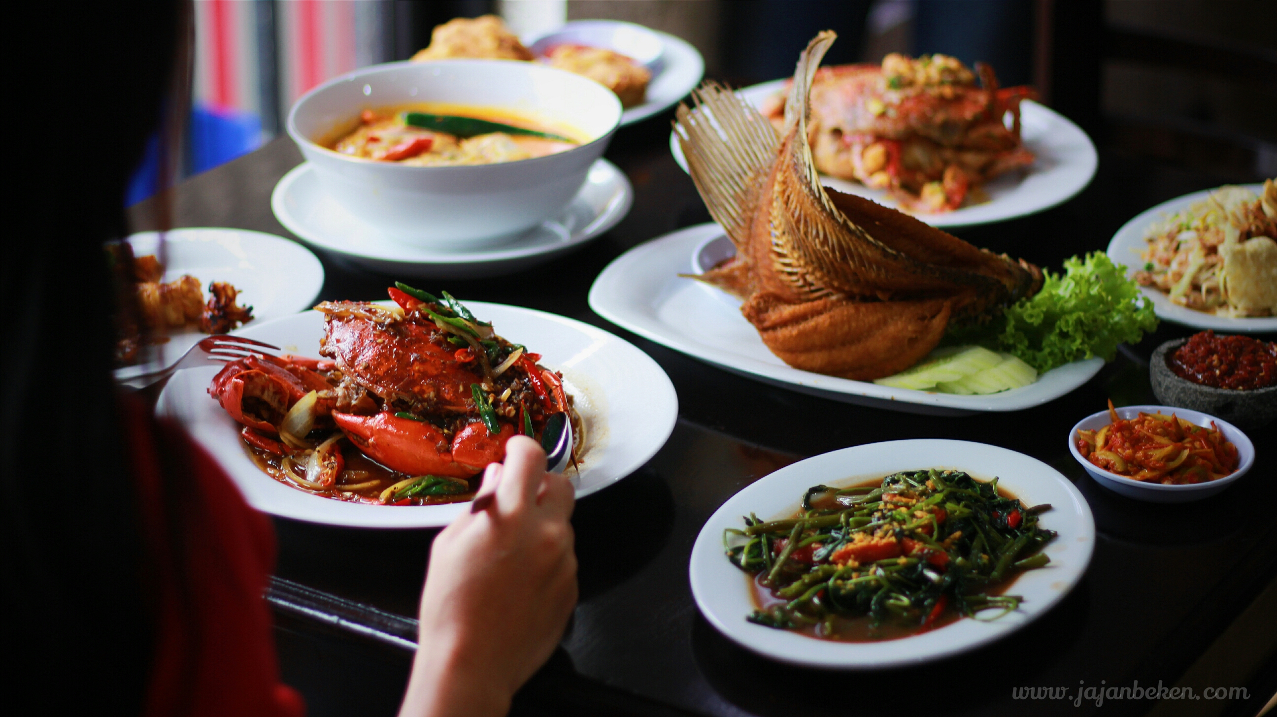 jajanbeken grand kuring seafood jakarta barat