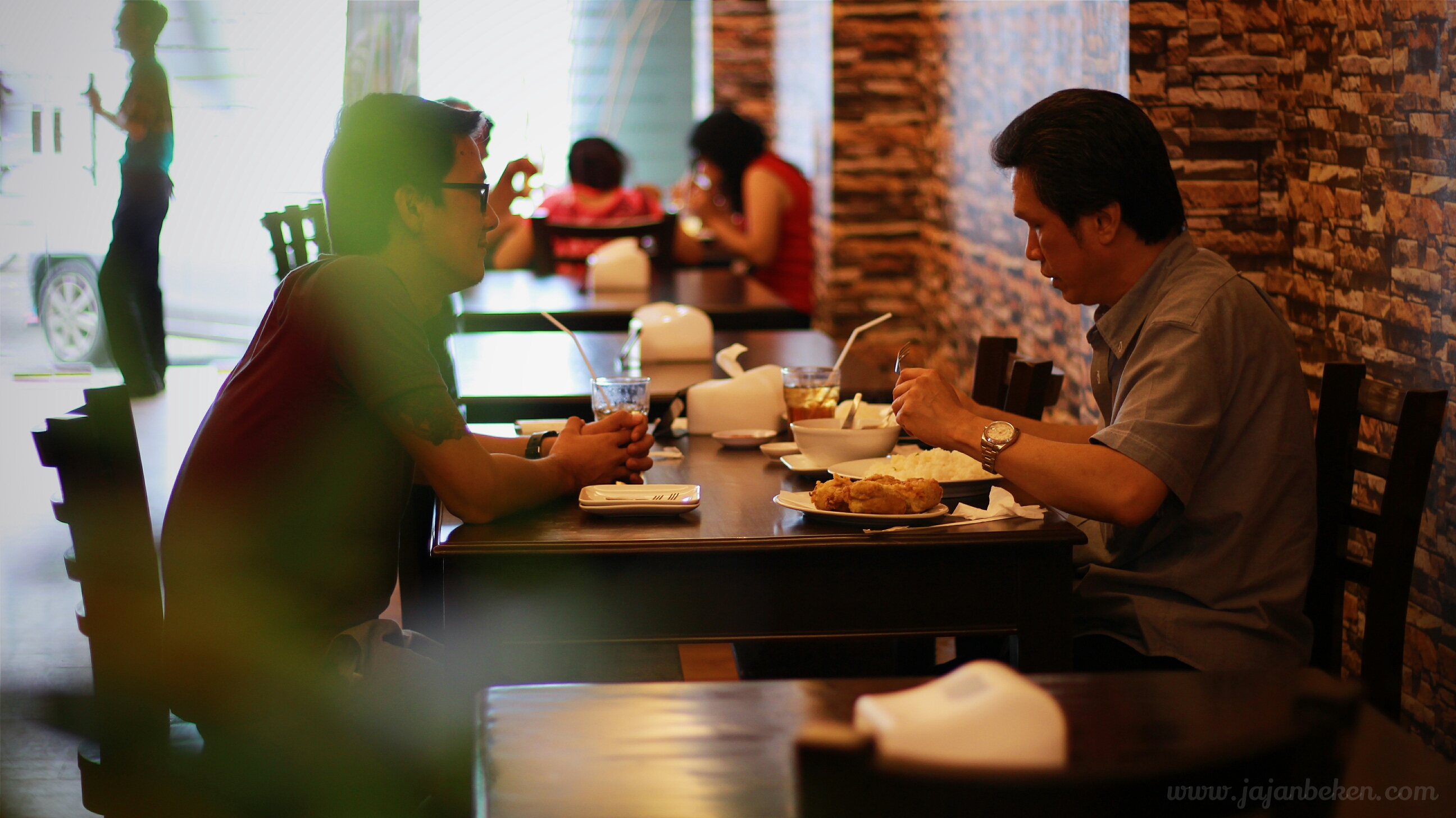 jajanbeken grand kuring seafood jakarta barat