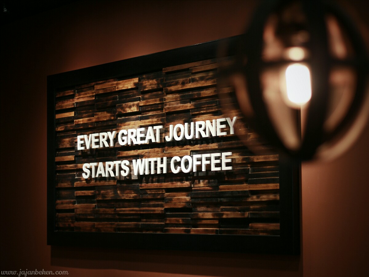 jajanbeken caribou coffee sarinah 16