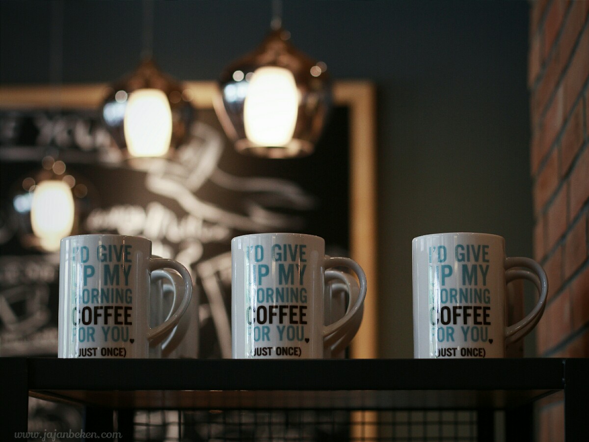 jajanbeken caribou coffee sarinah 9
