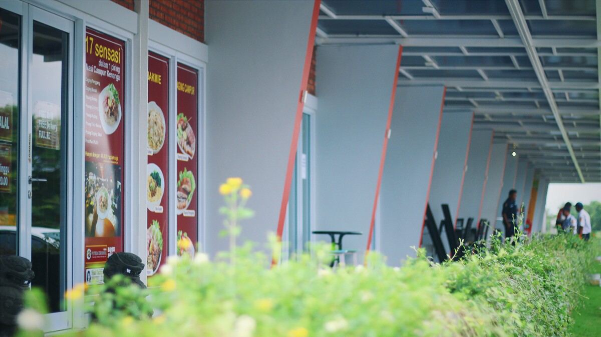 jajanbeken food garden jakarta garden city