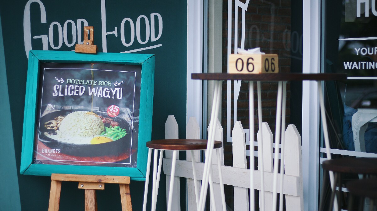jajanbeken food garden jakarta garden city 9