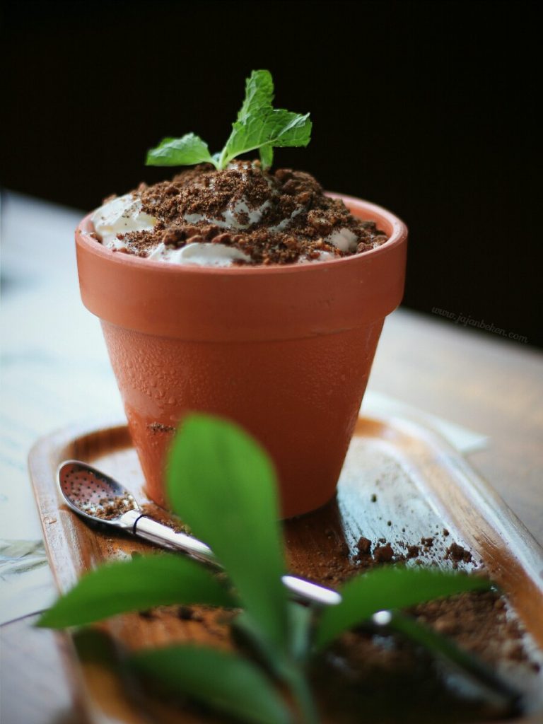 jajanbeken benedict jakarta new homemade cake 1