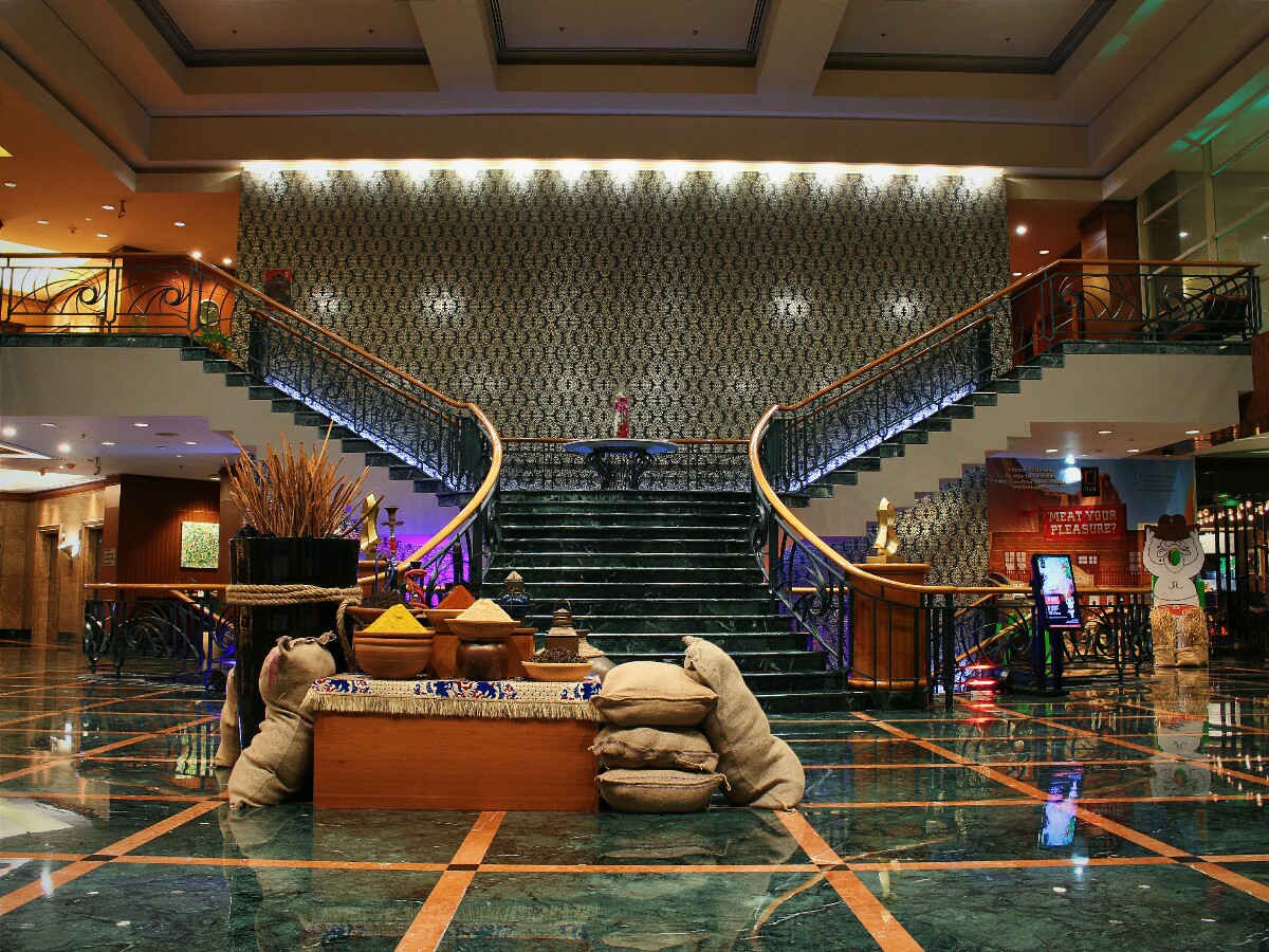 jajanbeken cafe one the park lane jakarta 1