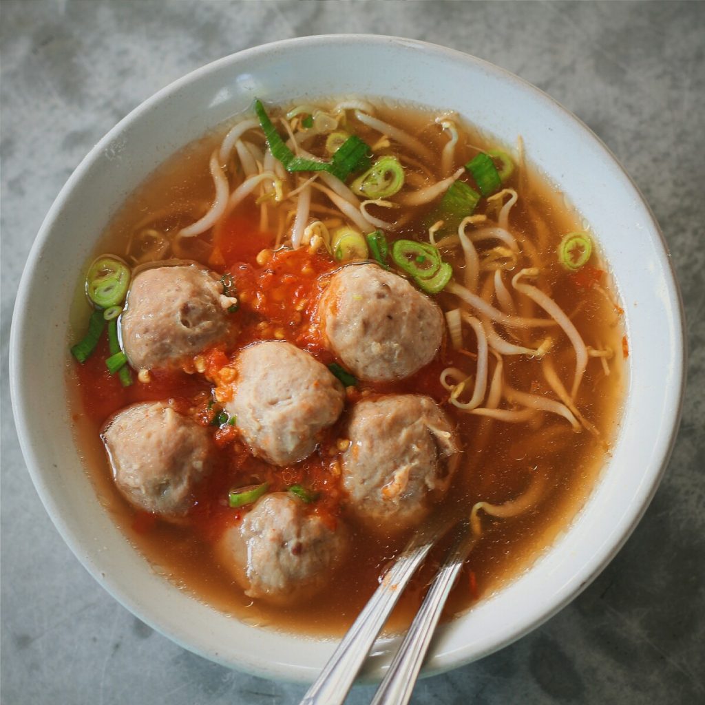 Bakso enak sekitar sini