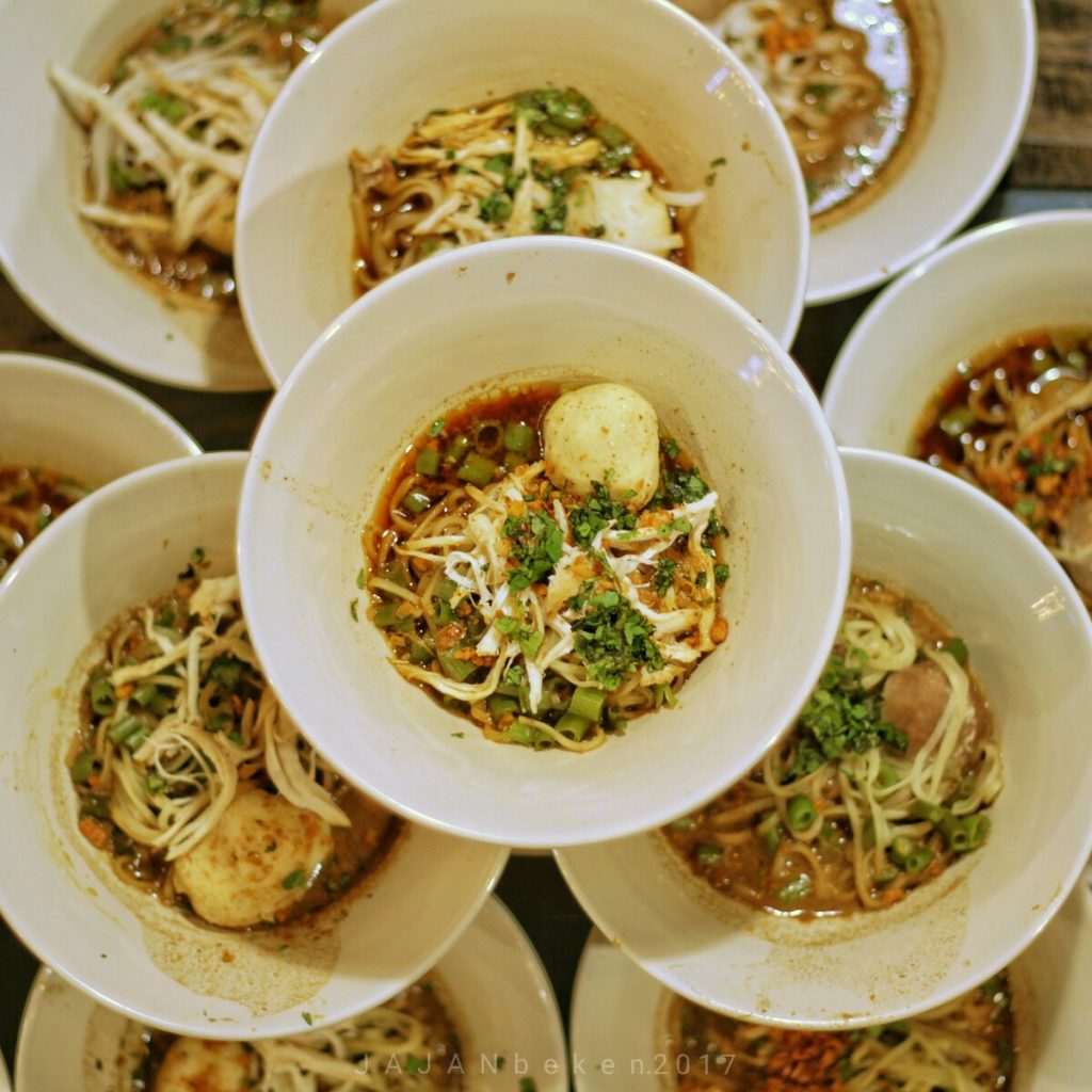 jajanbeken boat noodle jakarta