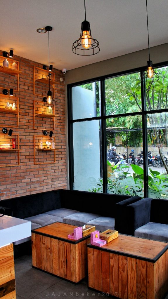 jajanbeken donuts shop bandung