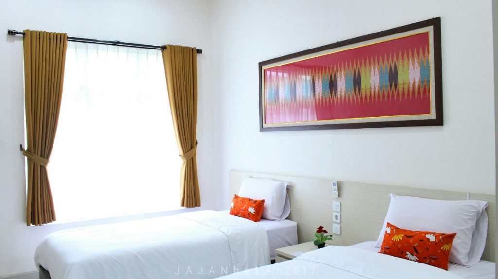 jajanbeken hotel near sukajadi bandung