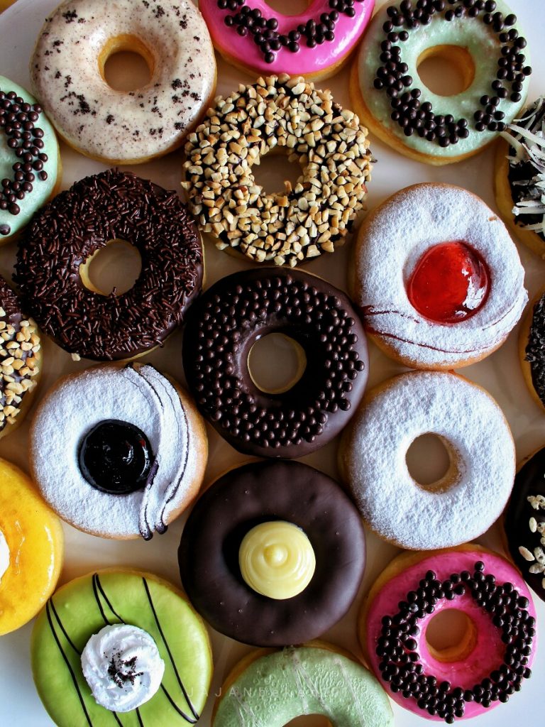 k donuts and coffee harga
