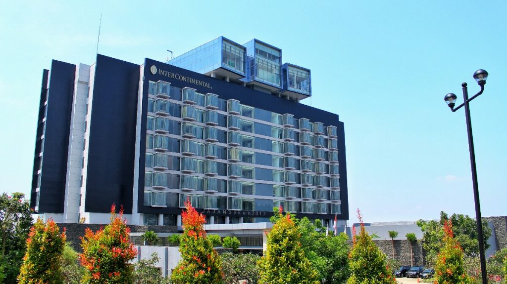 jajanbeken intercontinental hotel bandung