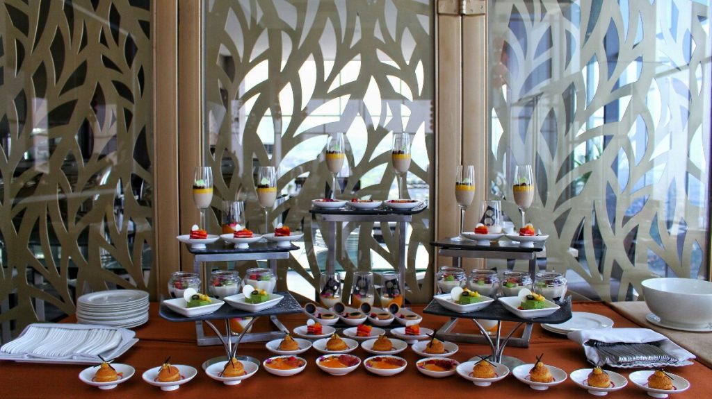 jajanbeken tian jing lou restaurant bandung