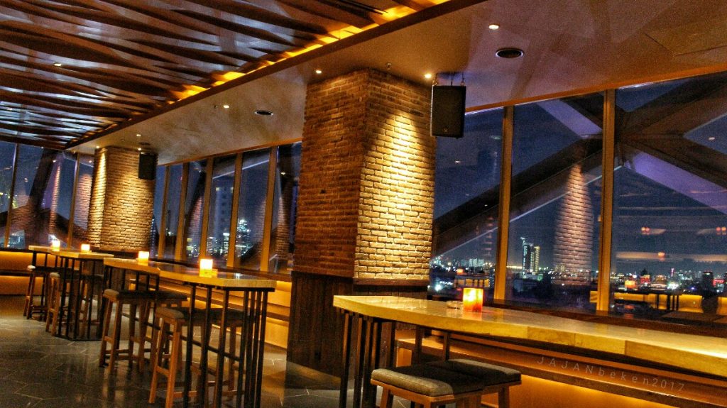 jajanbeken akira back resto