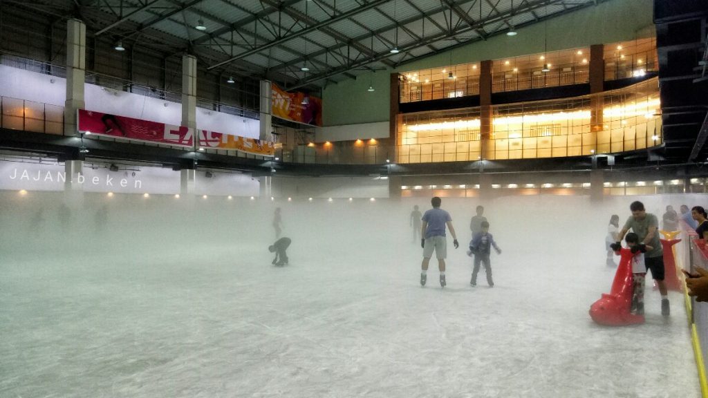 jajanbeken aeon mall jakarta garden city