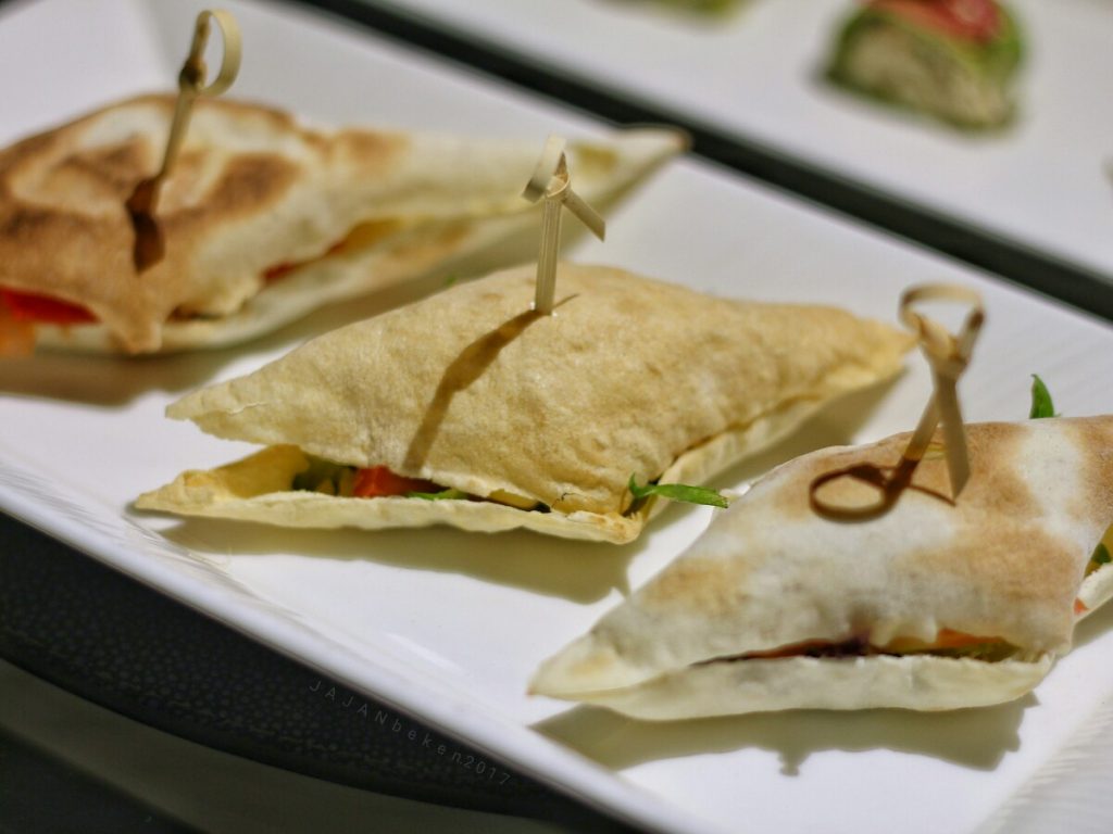 jajanbeken bleu8 hotel mulia