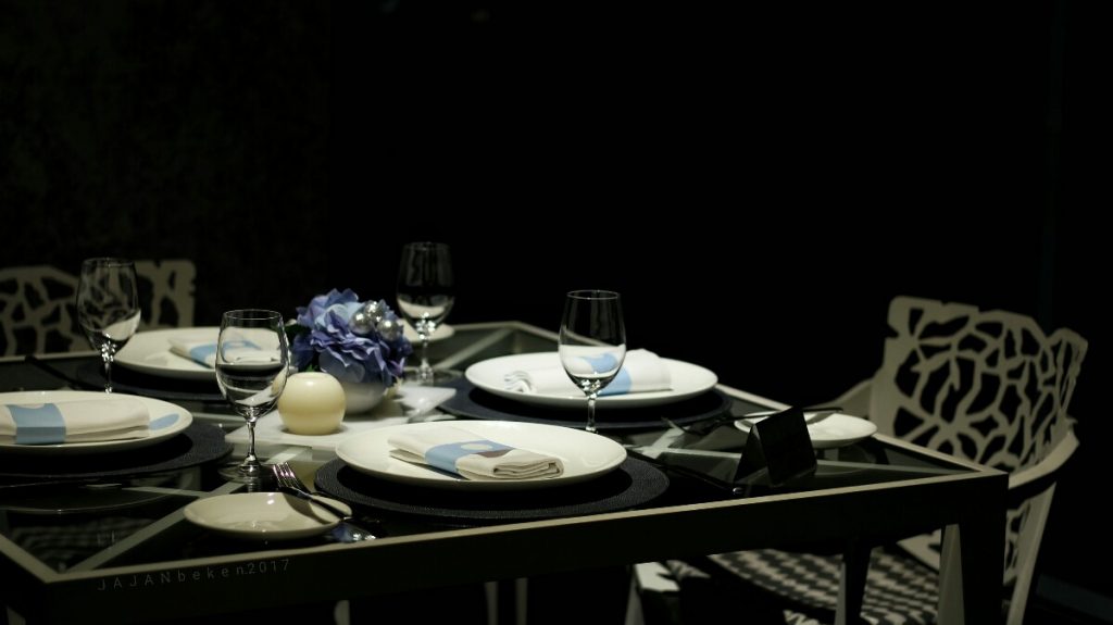 jajanbeken hotel mulia restaurant