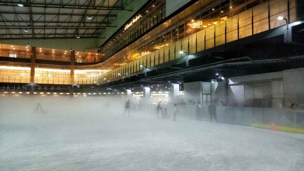 jajanbeken ice skating aeon mall jgc