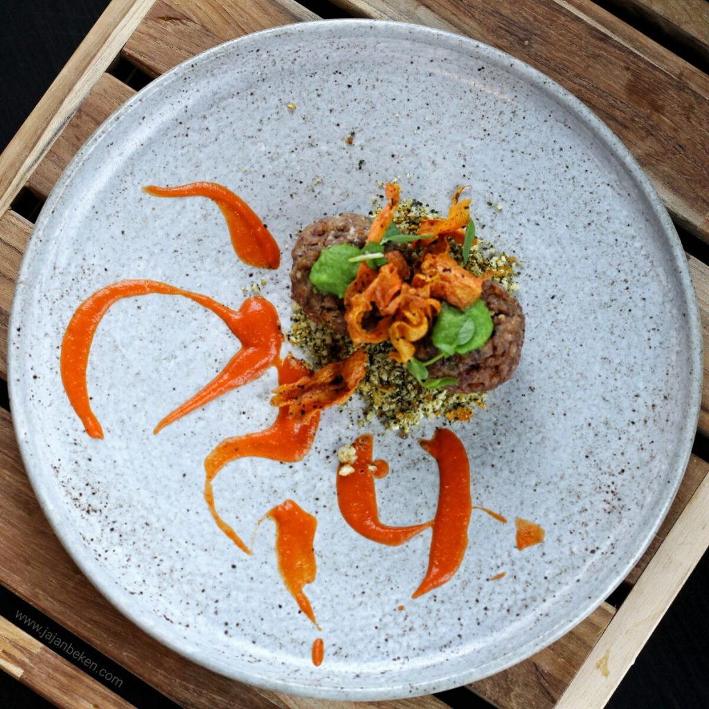 jajanbeken pasola restaurant price