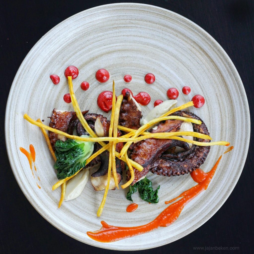 jajanbeken pasola restaurant review