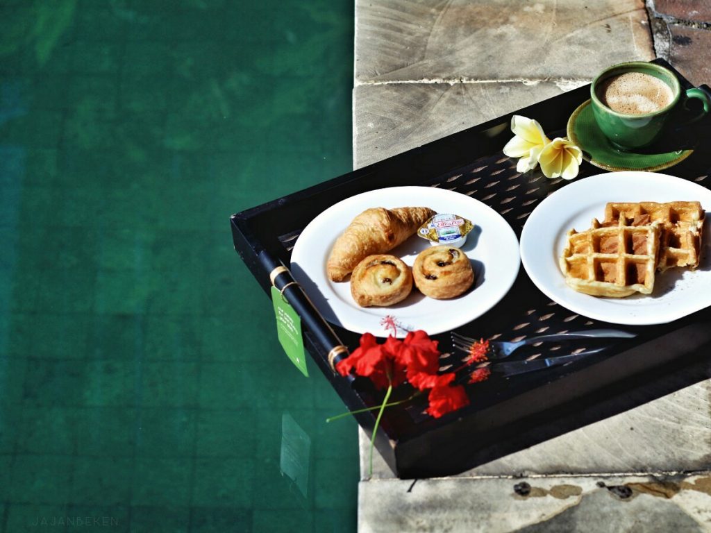 jajanbeken hotel puncak kolam renang infinity