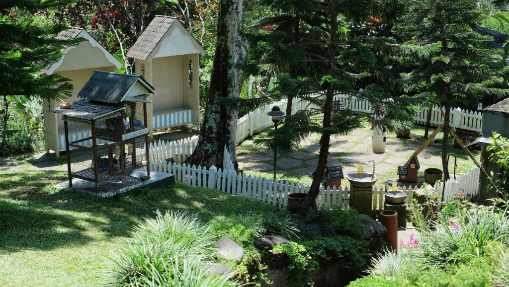 jajanbeken taman bunga nusantara puncak