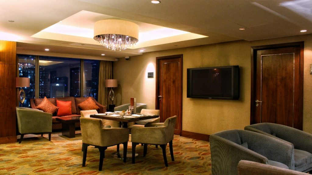 jajanbeken hotel shangri la jakarta pusat