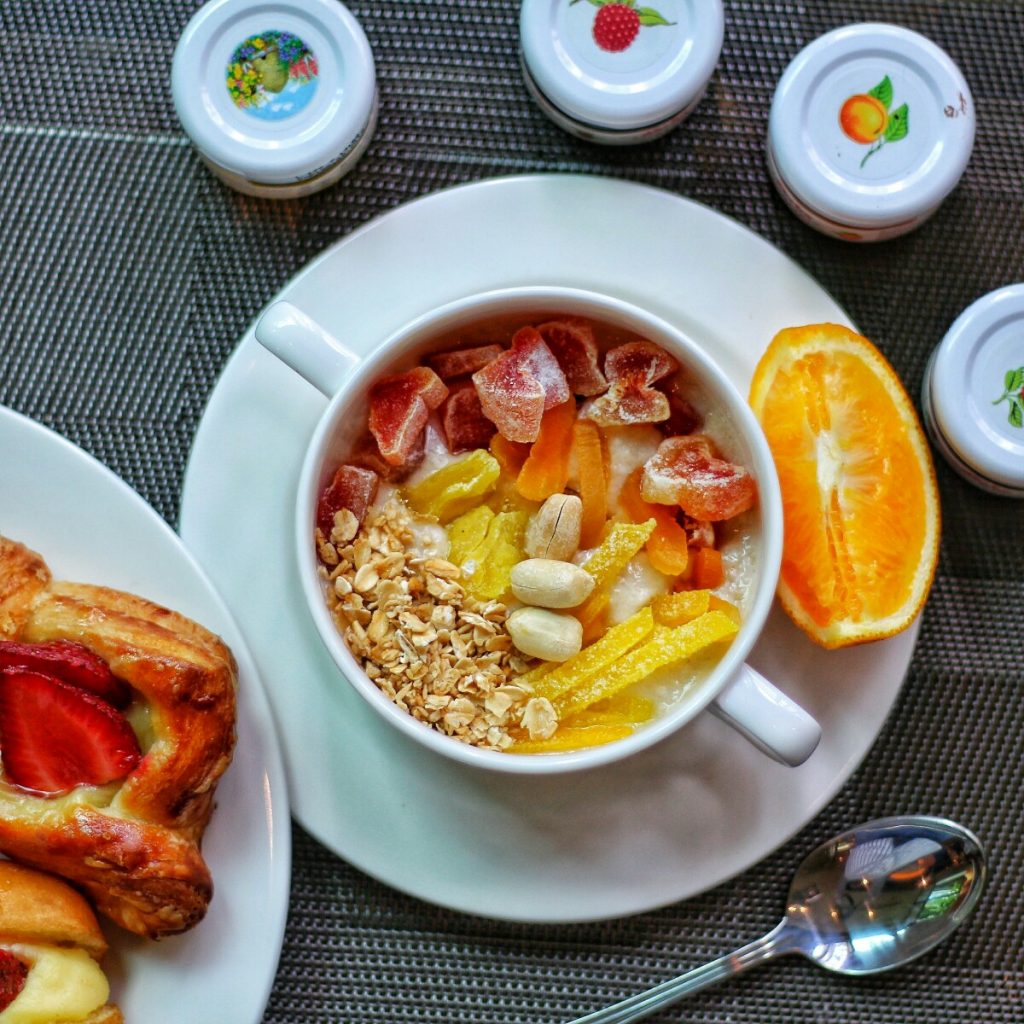 jajanbeken shangri la hotel jakarta review