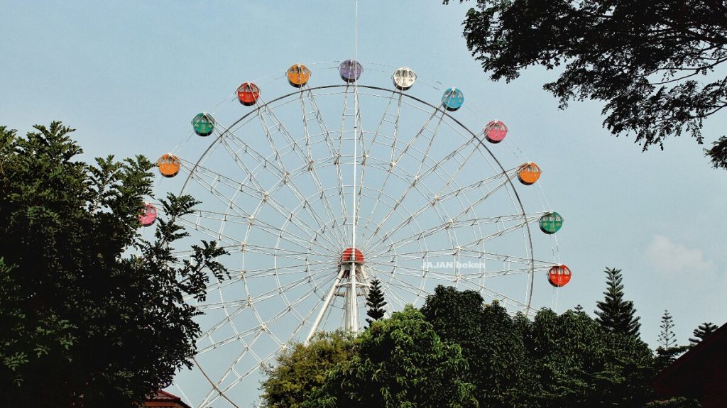 jajanbeken thing to do in taman mini