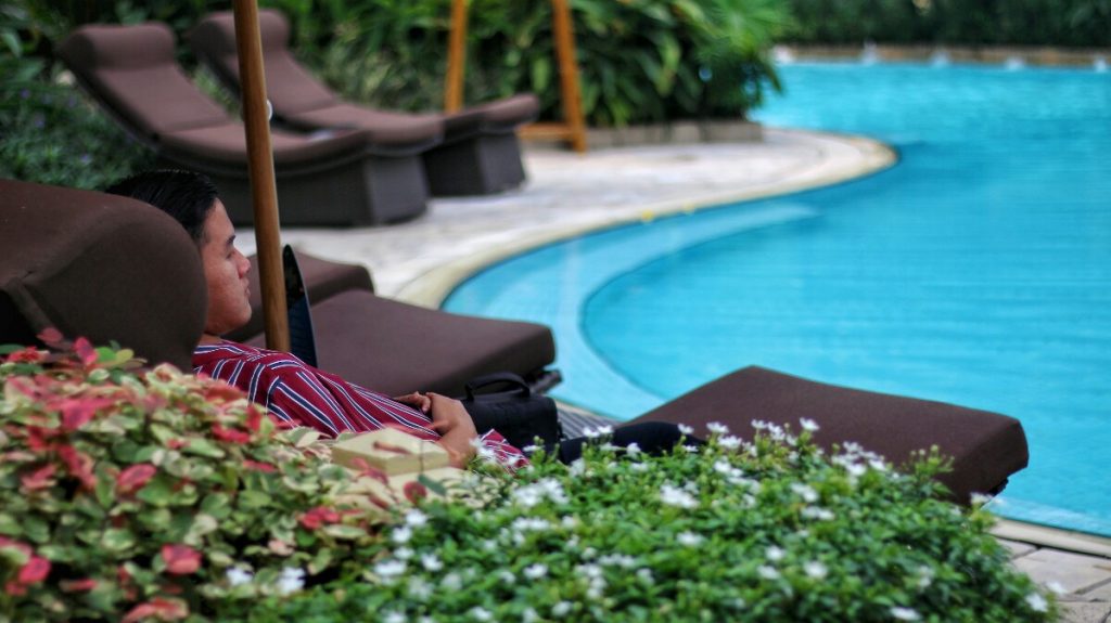shangri-la jakarta price