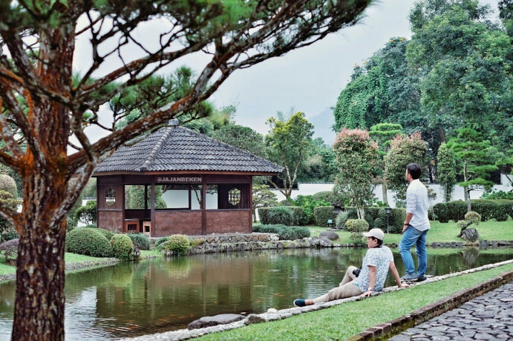 jajanbeken what to do in taman bunga cipanas