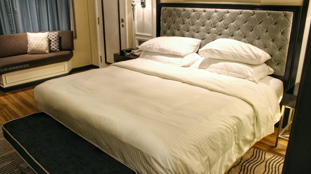 jajanbeken melia KL room price