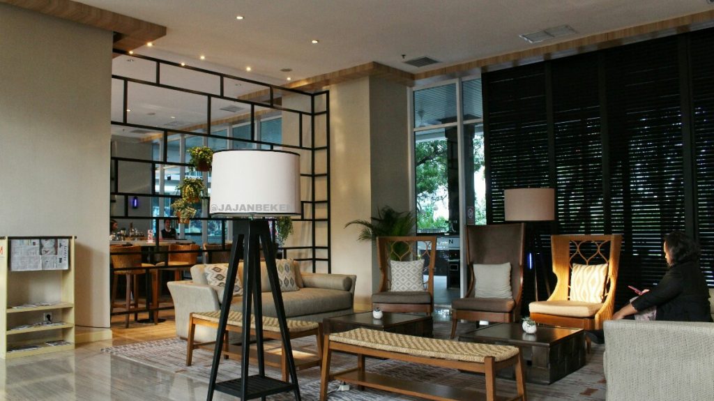 jajanbeken zomato swiss-bel hotel kalibata