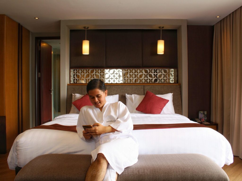 jajanbeken best hotel near golf sentul
