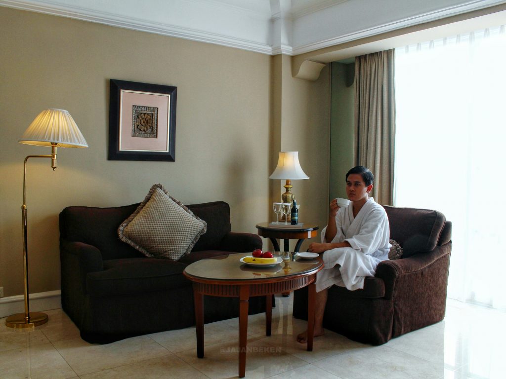jajanbeken gran mahakam best hotel near blok m