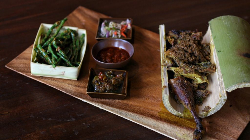 jajanbeken bali best eat