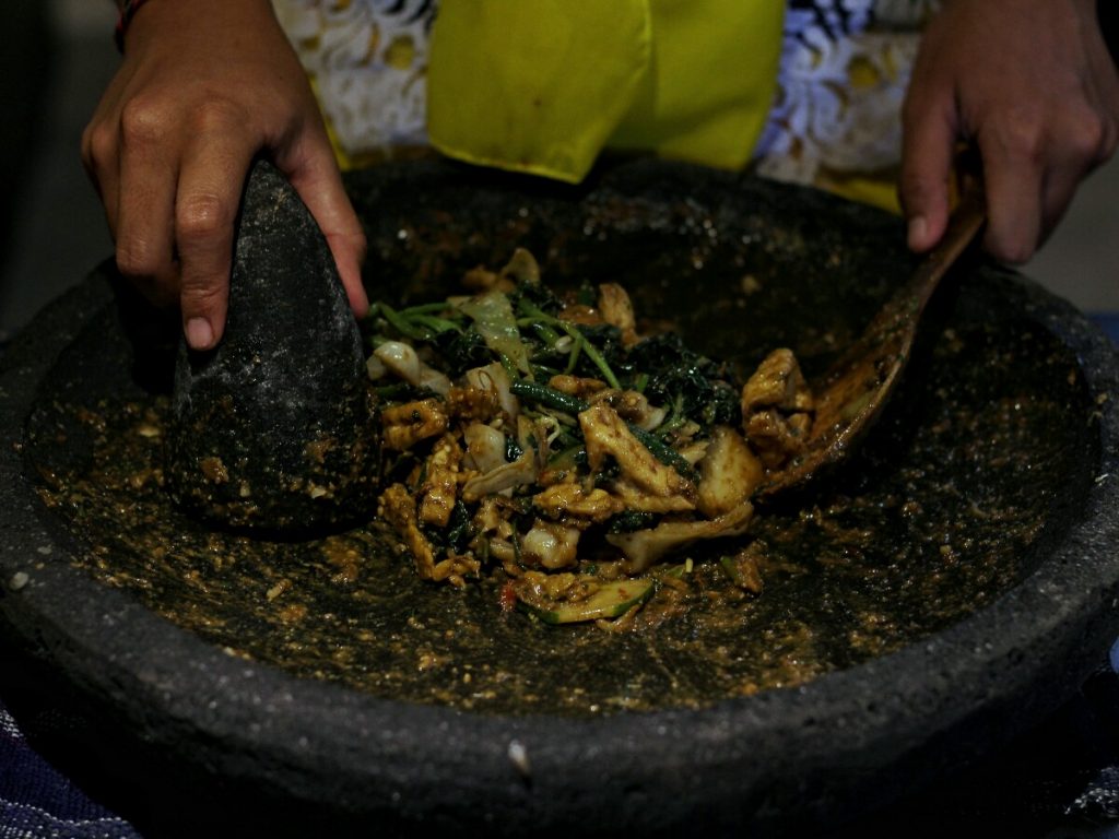 jajanbeken masakan khas bali