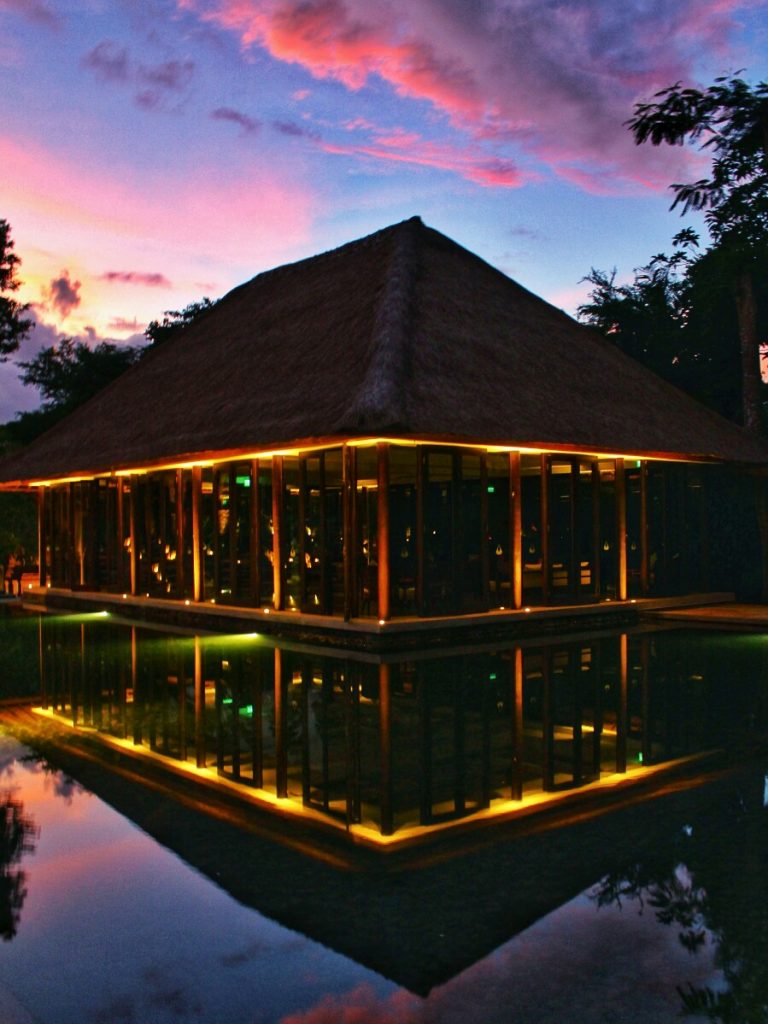 jajanbeken amarterra villa harga