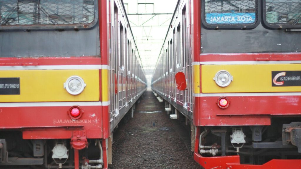 jajanbeken etika kereta krl
