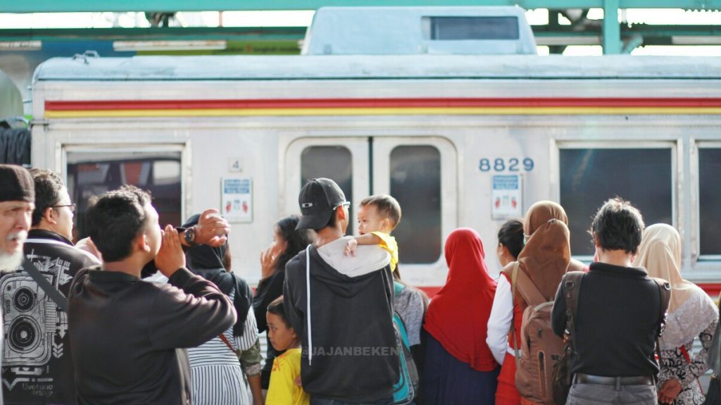 jajanbeken jalur krl