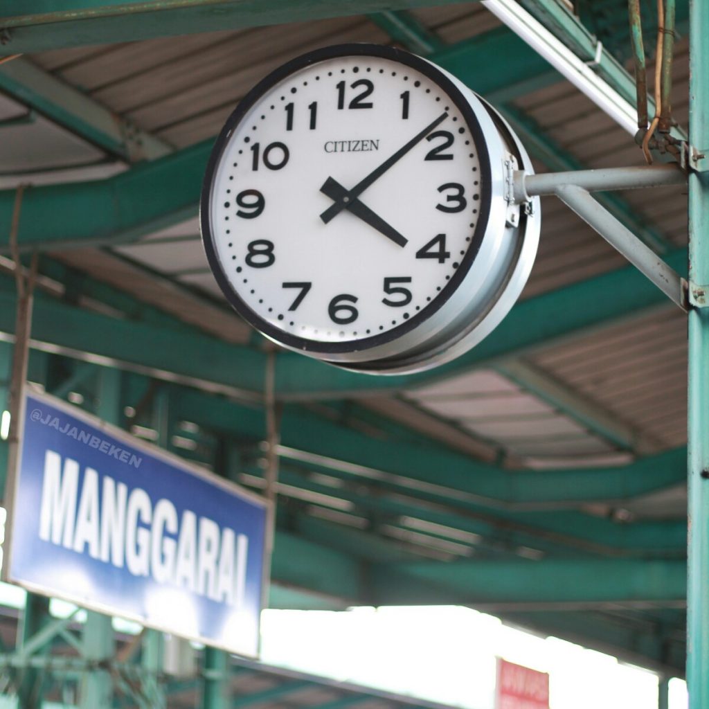 jajanbeken kereta krl