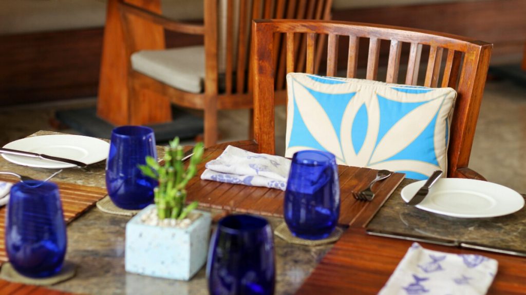 jajanbeken nyala beach club and grill sanur