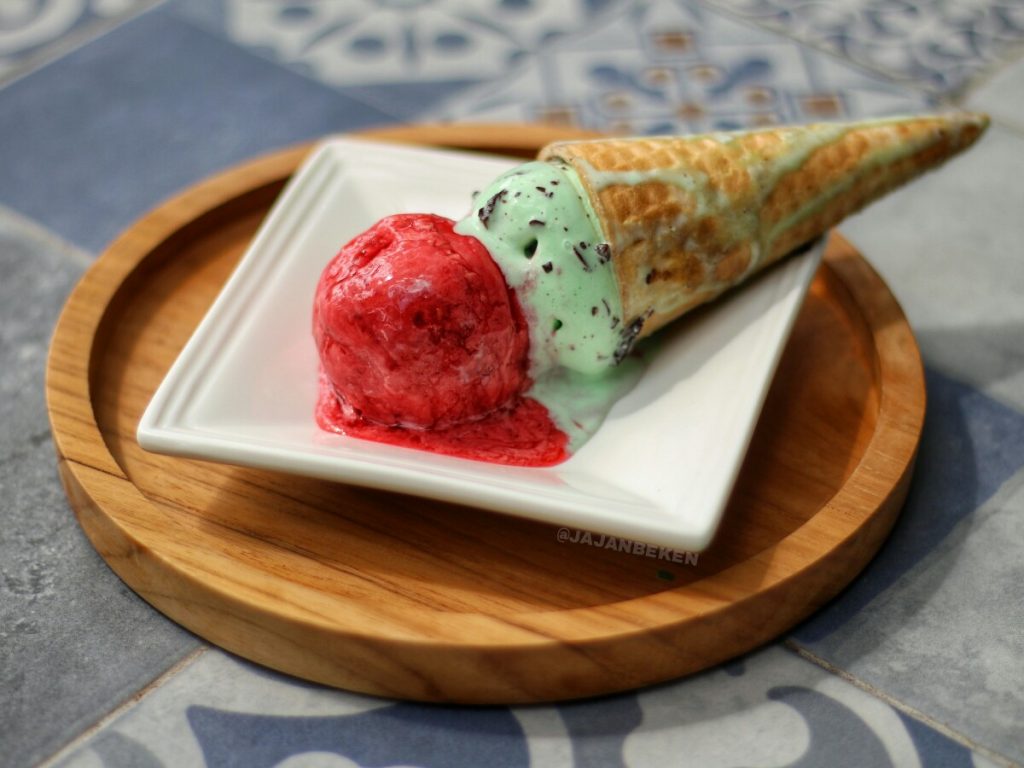 jajanbeken tads delight sentul