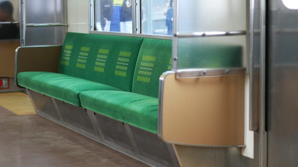 jajanbeken tata cara naik commuter line