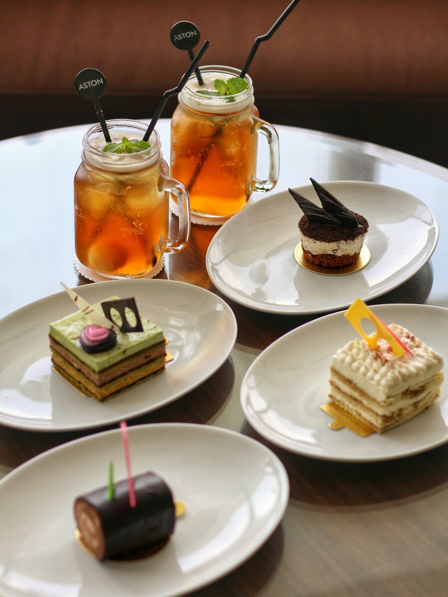 jajanbeken aston pluit review